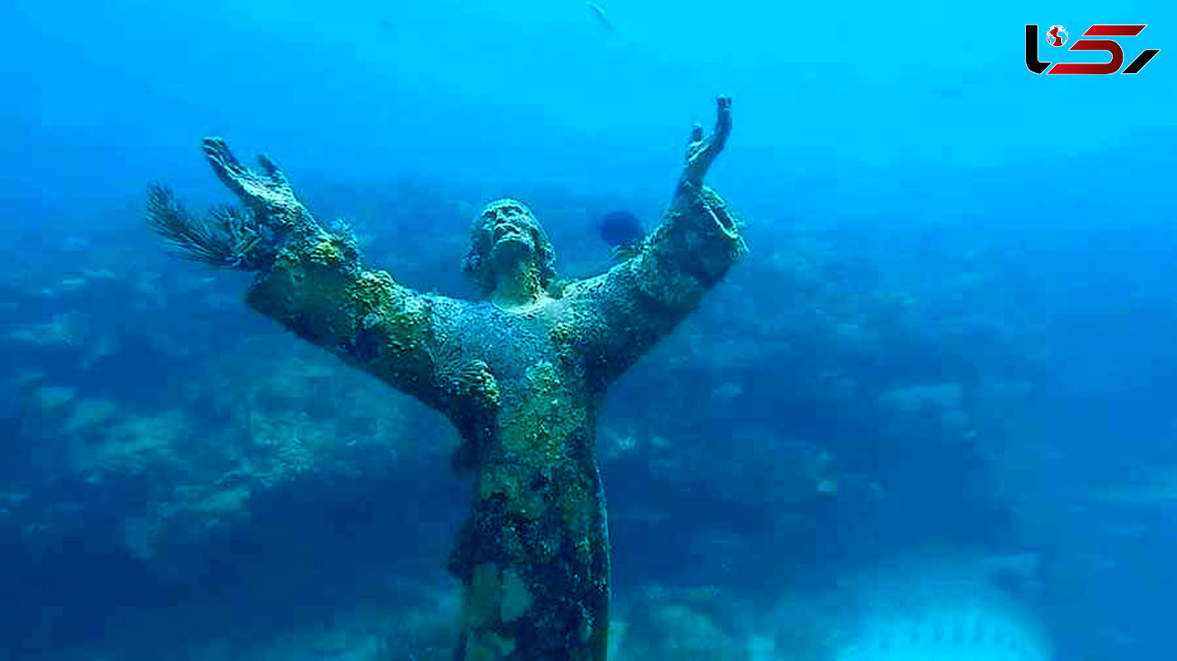 کشف تصویر عیسی مسیح زیر آب+عکس