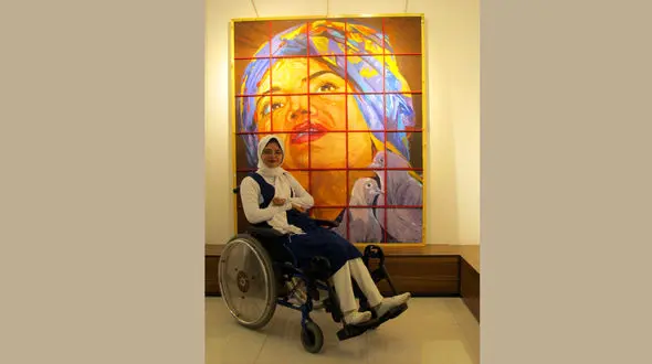 جادوی نقاشی های سمانه / این دختر قطع نخاع شده است + عکس ها