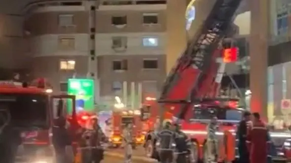 آتش سوزی در مرکز خرید پالادیوم مهار شد + فیلم 