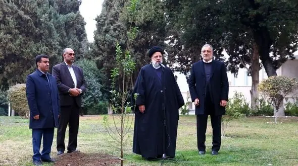 نباید اجازه دهیم احداث کارخانه و کارگاه موجب ایجاد آلایندگی محیط زیست شود  
