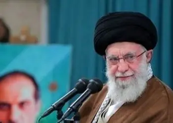 مقام معظم رهبری: شوهرداری کار آسونی نیست، رئیس داخل خونه خانم‌هاست