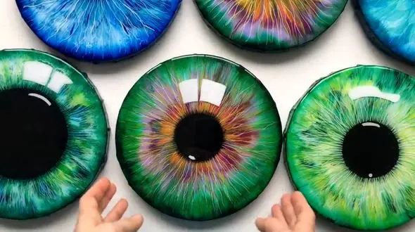 تابلوهای سه بعدی این دختر شما را میخکوب می کند + فیلم