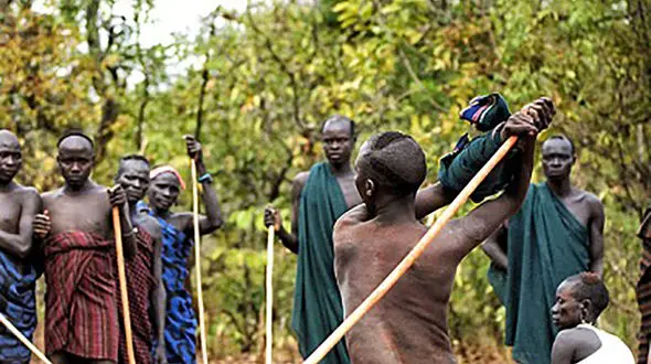 جنگ خونین دو قبیله در اتیوپی برای رسیدن به عروس + عکس 