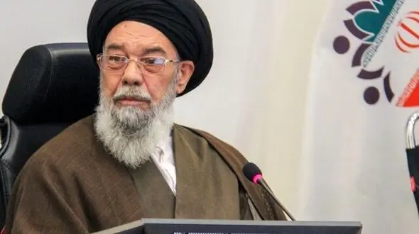 ابعاد سوءقصد به امام جمعه اصفهان / ضارب بازداشت شد