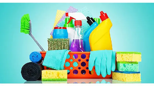 عرضه گسترده مواد شوینده و ضدعفونی در ایستگاه‌های مترو و میادین میوه و تره بار