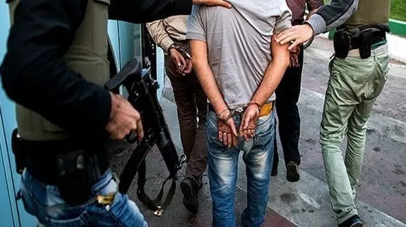 سارقان زورگیر منطقه کردان در دام پلیس + عکس