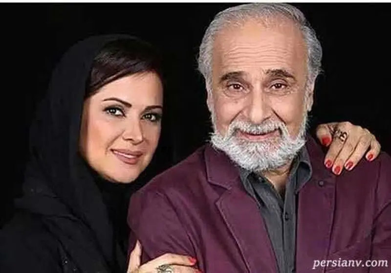 ساره بیات و پدرش