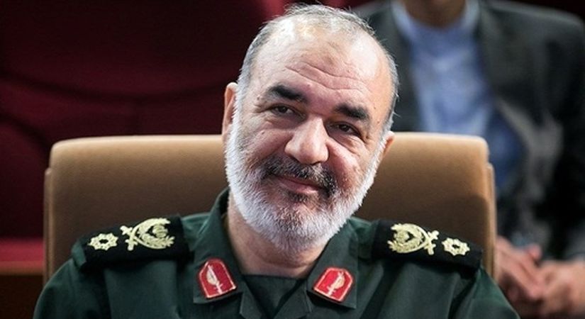 تصاویری دیده نشده از سپهبد سلامی با پیراهن شماره 12 تیم ملی فوتبال