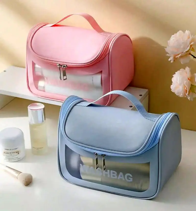 کیف لوازم آرایش به انگلیسی