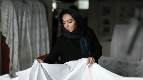 موزیک ویدئوی اینجا جای موندن نیست با صدای سیروان خسروی +فیلم