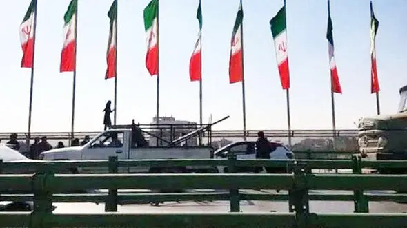 اقدام به خودکشی دختر ۱۶ ساله از پل چمران+ عکس