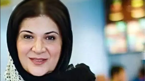 نگاهی به دکوراسیون ساده و فوق جذاب  خانه ریما رامین‌فر « همای پایتخت » / از مبلمان خوشرنگ تا وردی لاکچری !