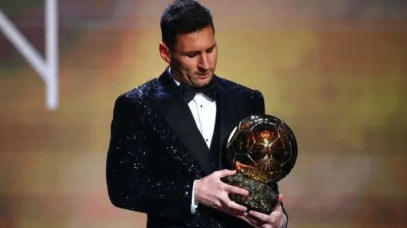 اینفوگرافیک اختصاصی؛ تاریخچه توپ طلا