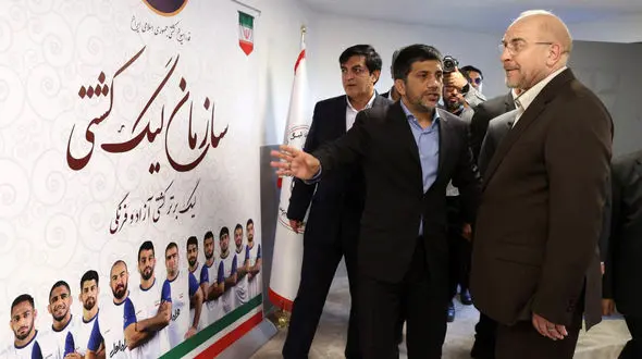 قالیباف از مدال‌آوران کشتی تجلیل کرد