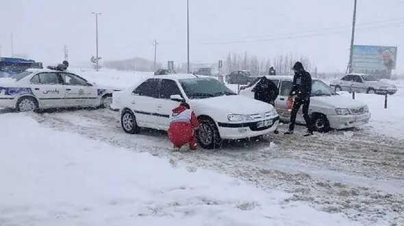 کولاک زمستان در سراسر کشور / امدادرسانی به ١٢ هزار حادثه دیده