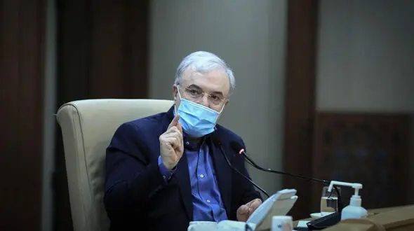 وزیر بهداشت : به دانشمندان طب سنتی بها می دهیم نه پوست پیاز فروش! / اجازه نمیدهم پای شارلاتانیزم به بهداشت و سلامت مردم باز شود
+ فیلم