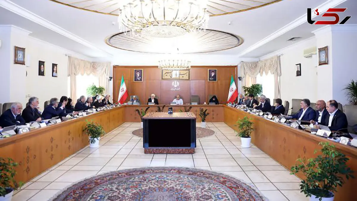 وزرا باید در دانشگاه‌ها حاضر شوند و فضای گفت‌وگو را تقویت کنند/ سرنوشت کل دانشگاه‌ها و صدها هزار دانشجو نباید تحت‌تأثیر اقدامات تعداد معدودی قرار گیرد