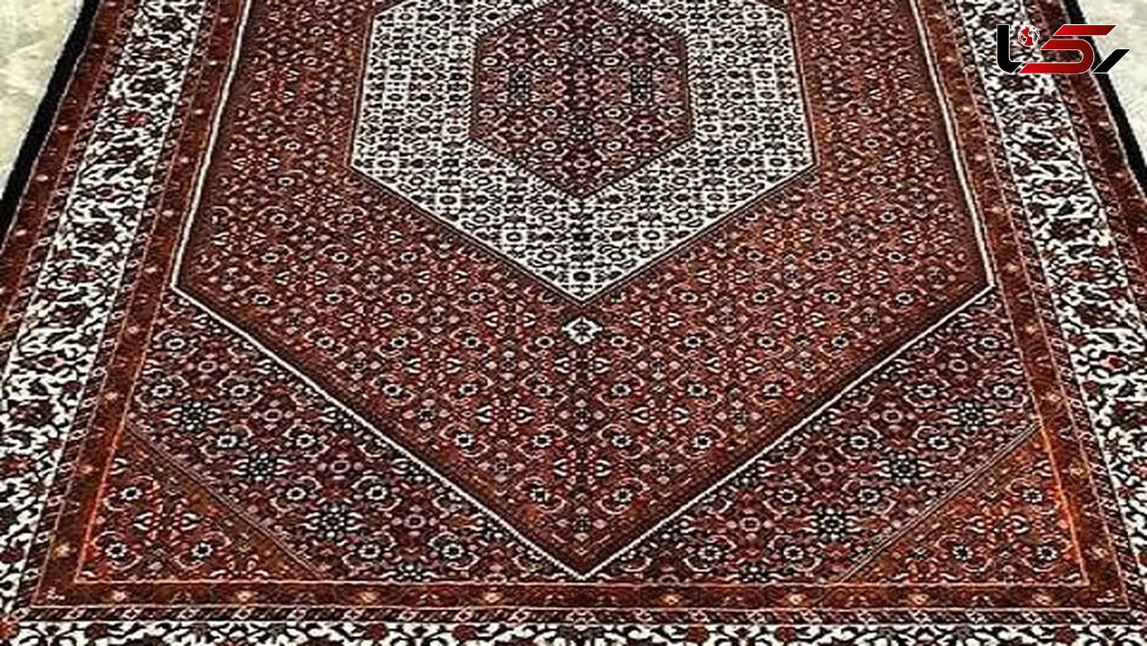 فرش افشار تکاب جهانی می شود/صادرات ۲۰ میلیون دلاری فرش