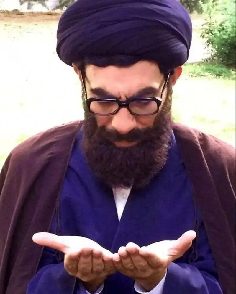 علیرضا مهران در نقش رهبر انقلاب