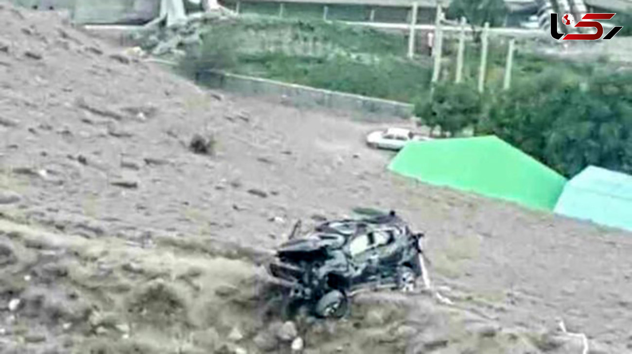 سقوط مرگبار ماشین عروس و داماد به دره ای در آمل / داماد در دم جان باخت + عکس