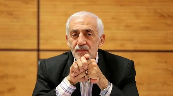 انتقاد تند و تیز محمد دادکان از چمران بابت بی‌احترامی به پیکر فرامرز ظلی!