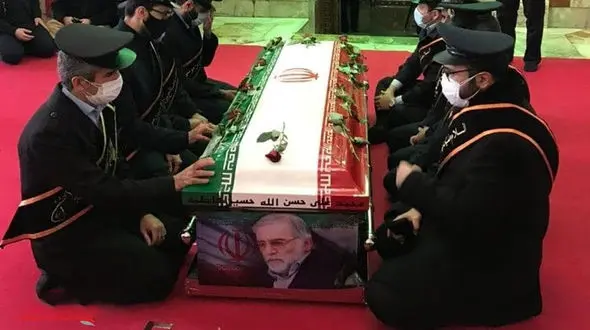 لحظه به لحظه  تشییع پیکر شهید محسن فخری زاده