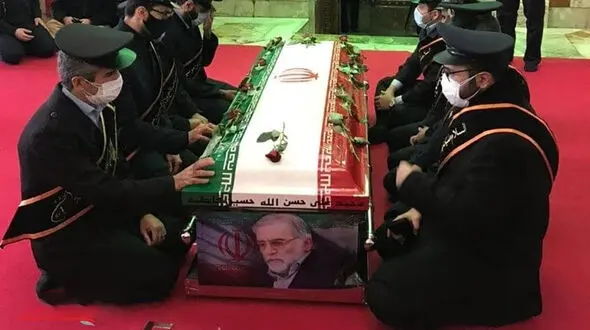 لحظه به لحظه  تشییع پیکر شهید محسن فخری زاده