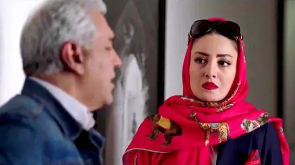 فیلم/ پشت صحنه‌ی خنده‌دار خیانت مهران مدیری به شیلا خداداد در سریال هیولا/ بستگی داره شونه رو کجا حساب کنی، اینم قوز کرده بود