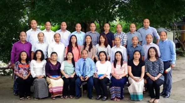 راز این خانواده 28 نفره شبیه به هم چیست؟ +عکس