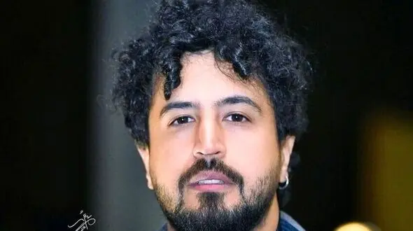عکس ها / نگاهی به چیدمان خانه مجردی لوکس مهرداد صدیقیان با سگ غول پیکرش / تابلوی عجیب و غریب بالای تختخواب آقای بازیگر