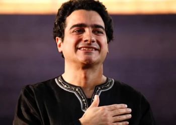 عکس / رونمایی همایون شجریان از چهره زیبای دخترش در جوانی / چشمهایت داستان ها خواهند نوشت !