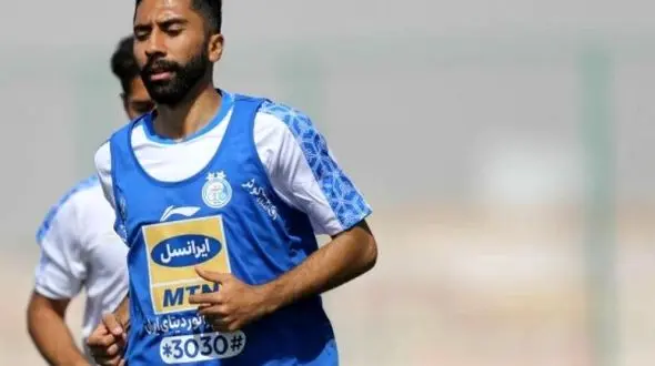 بازیکن استقلال سیاهپوش شد 