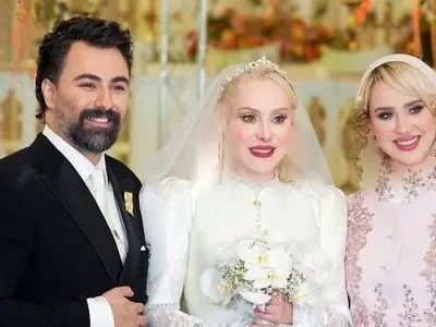 عکس ها / نگاهی به تیپ و استایل شیک و مجلسی خانم بازیگران در جشن عروسی آرام جعفری و بابک انصاری / غوغای استایل مشکی و باوقار، شقایق فراهانی، رابعه اسکویی و شیوا مکینیان ...