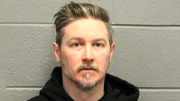 تجاوزهای شنیع یک مرد در قرار عاشقانه لو رفت / زن جوان در موبایل چه عکس هایی را دید+عکس