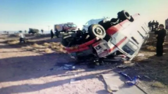 حادثه برای 9 سرنشین مینی بوس در جاده مشکان به خوشاب + عکس 