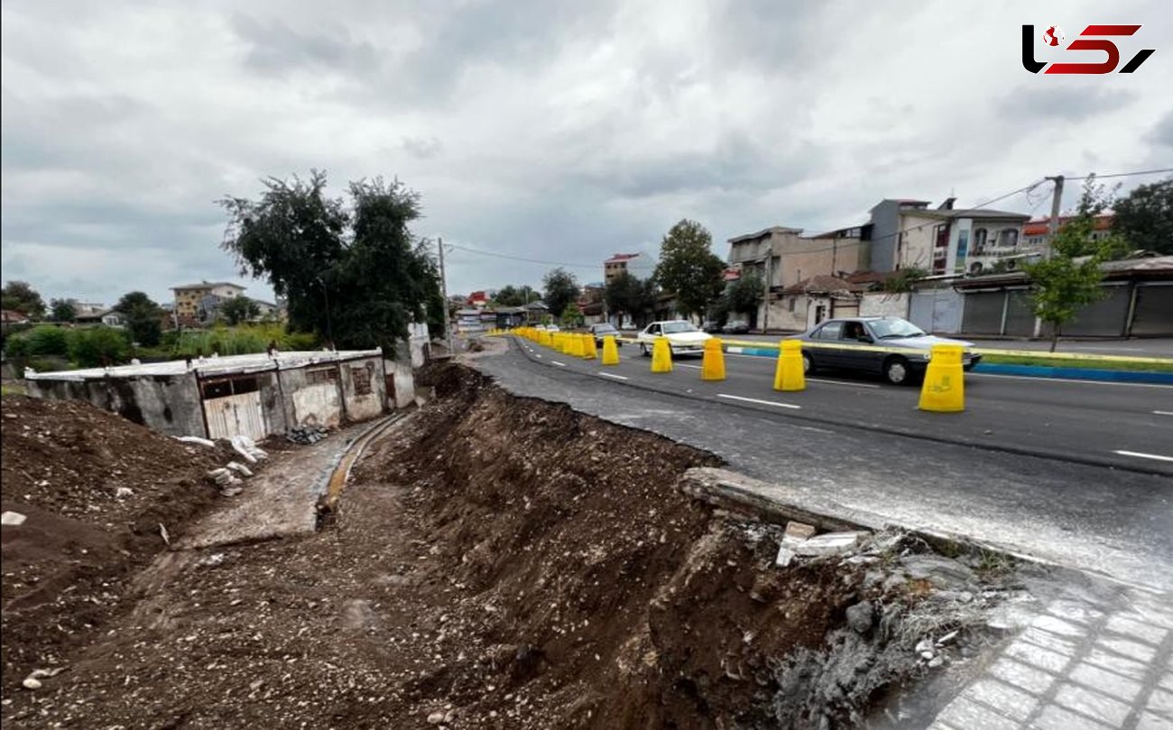 پروژه 12 میلیاردی رشت با اولین باران فروریخت /ریزش خیابان پس از 11 روز از افتتاح در رشت 