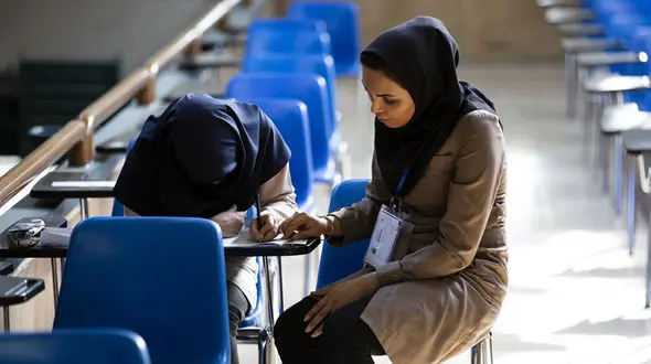  آقایان مسئول روان دانش آموزان را به هم ریختید! / بازی بی‌پایان تغییرات و سردرگمی دانش‌آموزان با کنکور