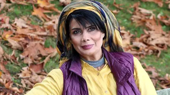  عاشقانه عاطفه رضوی در کنار برادر مهدی پاکدل / جدیدترین عکس خانم بازیگر با همسرش 