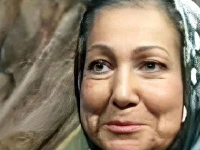 سفر به ایام قدیم /  «ناصر تقوایی، جمیله شیخی و هدیه تهرانی» در پشت صحنه فیلم کاغذ بی‌خط/ سال 80