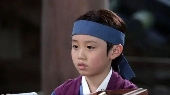 تغییر جذاب چهره پسر دونگی در  24 سالگی / خوش تیپ خیره کننده + بیوگرافی و عکس ها