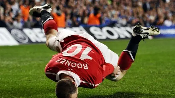 ویدیو/ لحظات عجیب و خنده‌دار فوتبالی