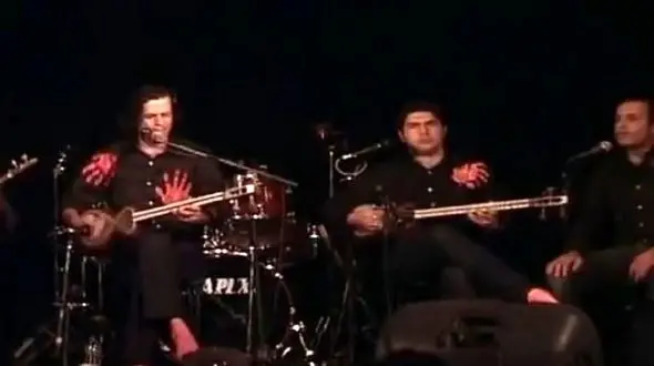 فیلم آواز جگرسوز /  خواننده یطوری با سوز خوند خودش گریش دراومد حضارم به گریه انداخت