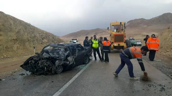 تریلی پژو را به آهن پاره تبدیل کرد / 2 کشته در نصادف جاده نیشابور - قوچان + تصاویر