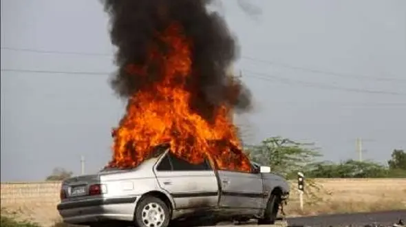 آتش سوزی هولناک در مینی بوس دانش آموزان یک مدرسه در ممسنی + جزییات