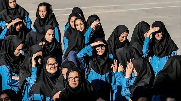تاکید آموزش و پرورش بر رعایت پوشش اسلامی معلم ها و دانش آموزان در مدارس