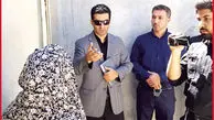 عکس های بازسازی صحنه قتل شوهر توسط عاطفه 27 ساله با مرد مورد علاقه اش / در 17 سالگی به اجبار عروسی کردم / شوهرم محبت نداشت 