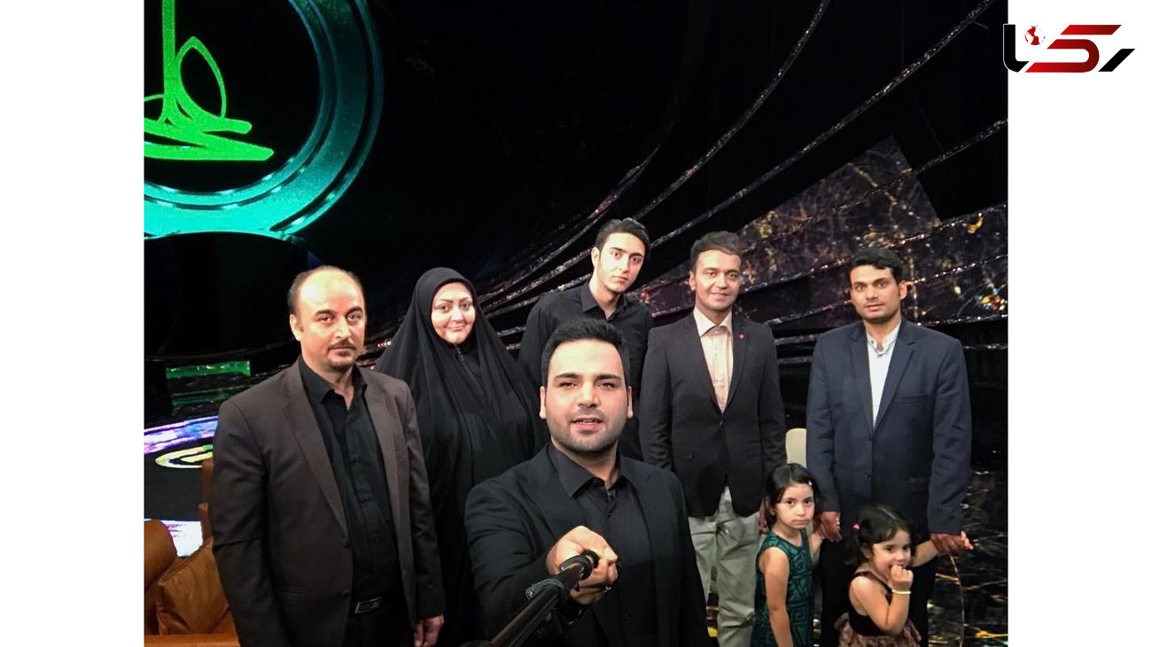 سلفی احسان علیخانی با مهمانان برنامه اش + عکس 