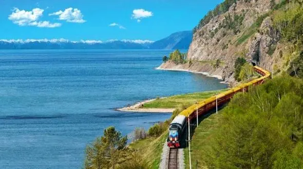 باور نکردنی ترین خط راه آهن جهان در قلب روسیه