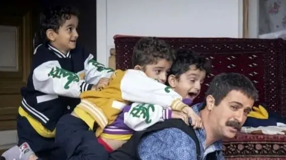 ویدئو/نگاهی به پشت صحنه خنده‌دار سریال «پایتخت»/ فقط گریه و زاری ارسطو در غم از دست دادن عشقش