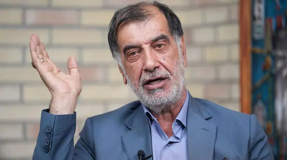 باهنر: شهرداری با فوق‌ دیپلم نساجی 7 میلیارد تومان ثروت داشت / من به احمدی نژاد رای نداده ام 
